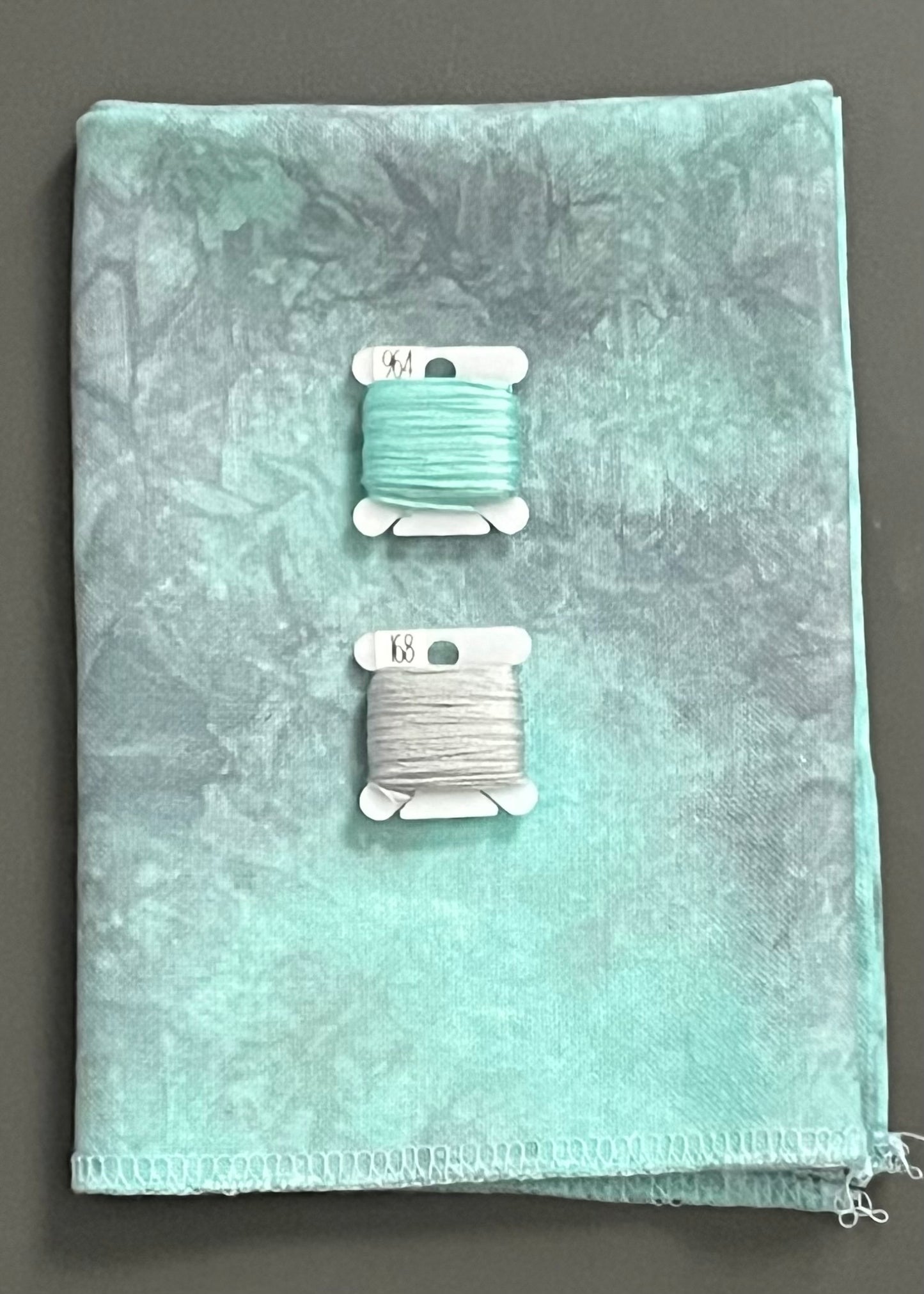 28ct lugana - 18x27 - Turquoise - Light