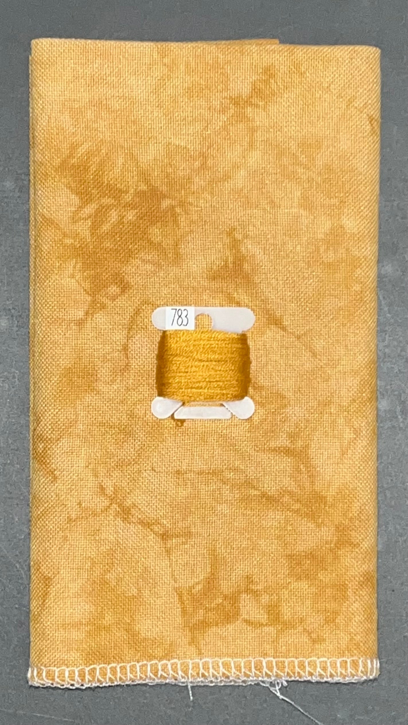 28ct lugana - 18x27 - Pale Ale - Medium