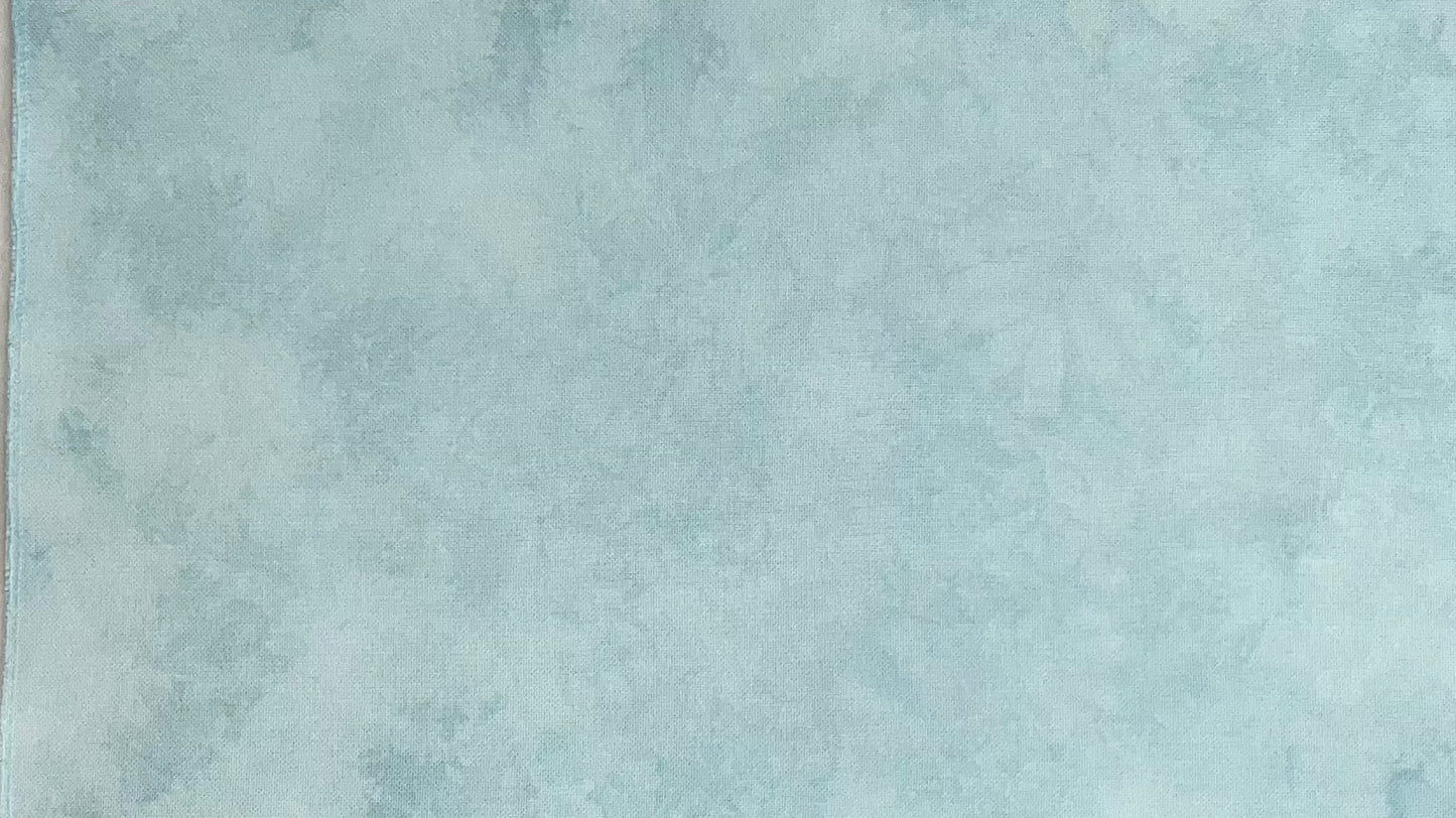 20ct Lugana - Fat Quarter - April 2026 FOTM