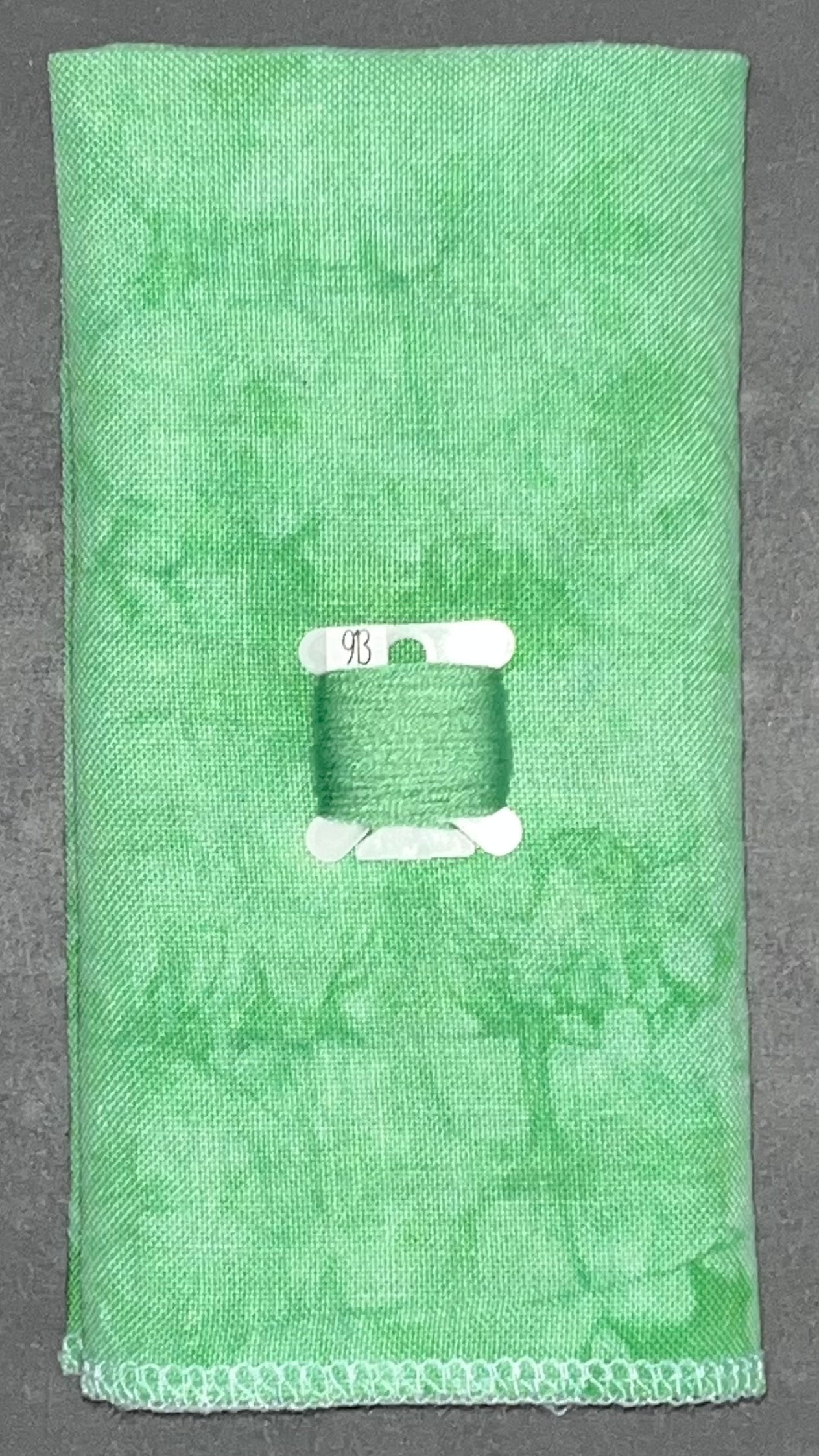 28ct linen - 18x27 - Spring Green - Light